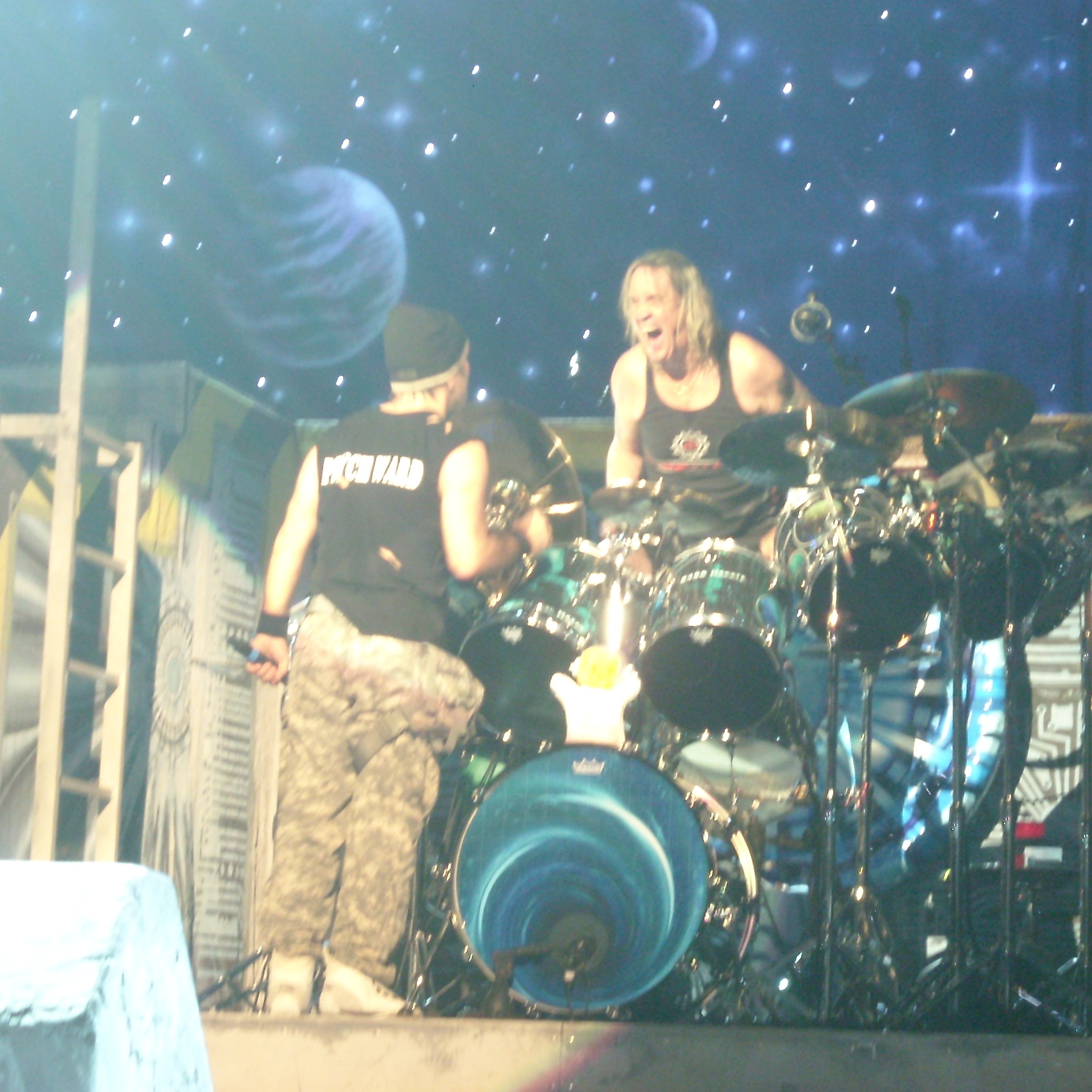 Dickinson and McBrain interact between songs.